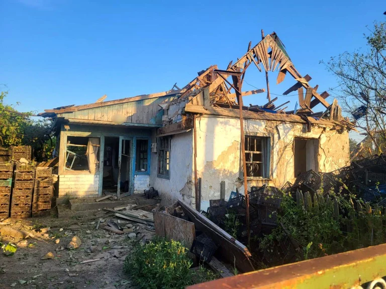 Армія РФ обстріляла Антонівку на Херсонщині – пошкоджено приватний будинок