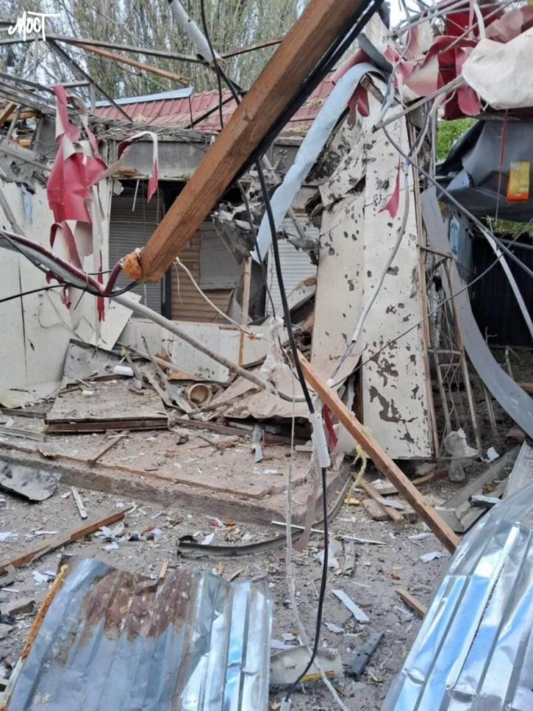 ХМВА показала наслідки обстрілу Дніпровського ринку в Херсоні (відео)