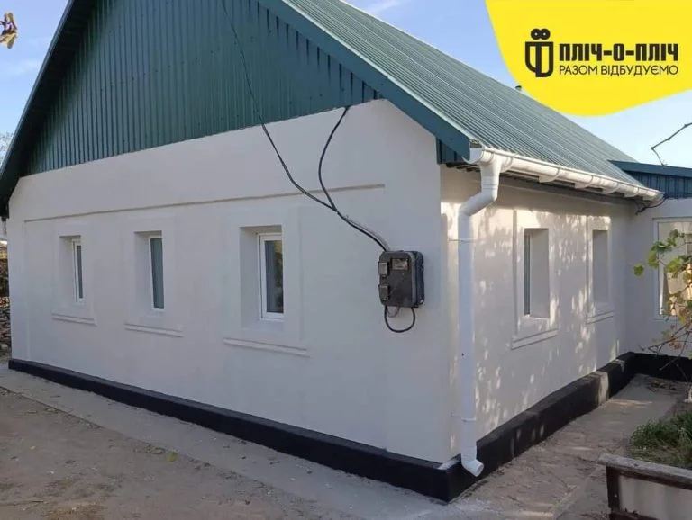 Вінницькі будівельники завершили ремонт 10 будинків у Калинівській громаді Херсонщини