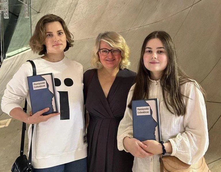 Творча робота херсонки Валерії Шахунової увійшла до польської збірки “Щоденники біженців”