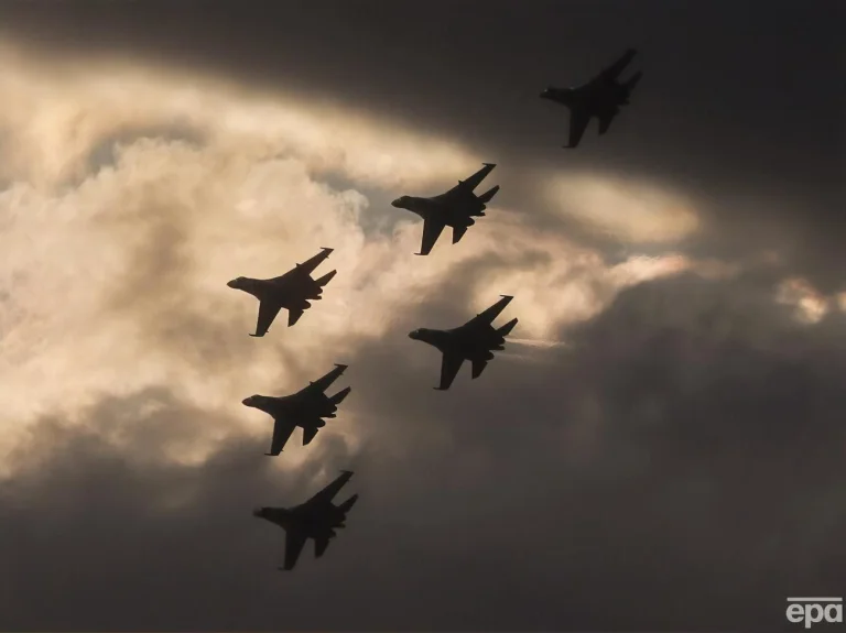 Окупанти завдали авіаудару по Антонівці: поранені троє людей