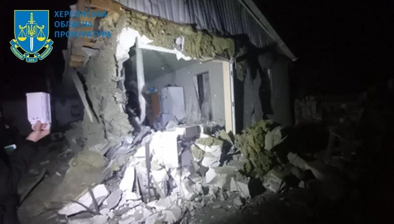 Армія РФ обстріляла Білозерку: поранено чоловіка та неповнолітню дівчину