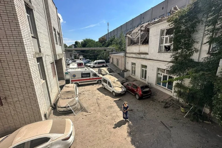 Унаслідок російських обстрілів у Херсоні поранено 4-х людей (УТОЧНЕНО)