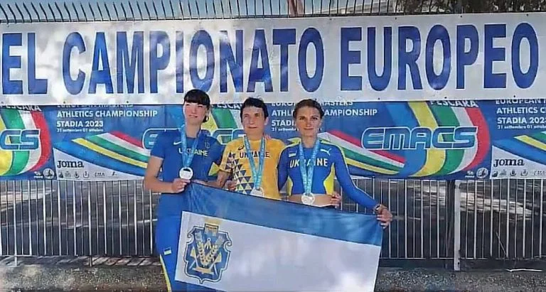 Херсонські спортсменки вибороли “срібло” на змаганнях з легкої атлетики