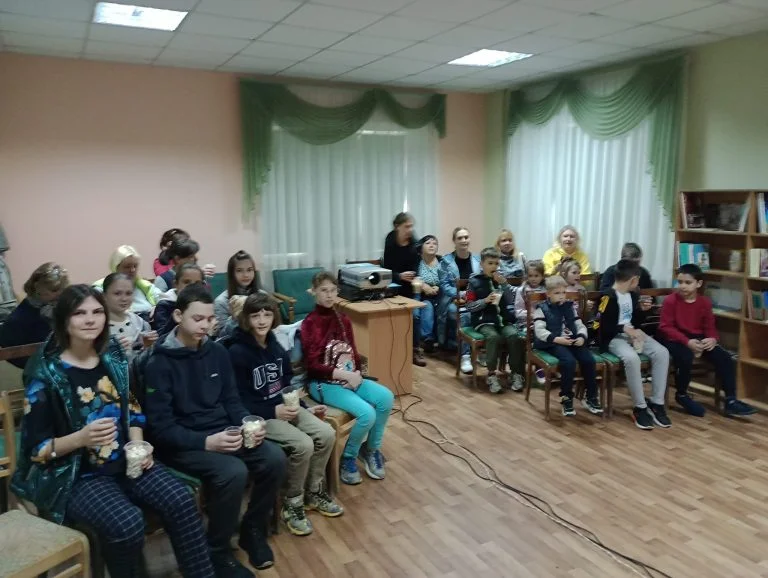 Для херсонських дітей влаштували кінопоказ
