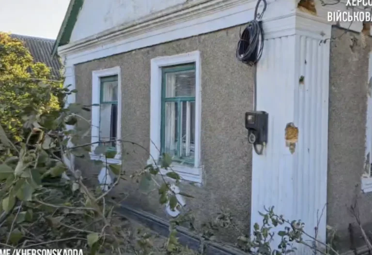 Херсонська ОВА показала наслідки обстрілу Чорнобаївки (відео)