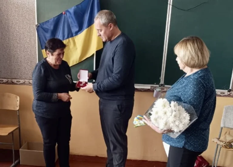 Медична сестра з Нової Каховки Олена Шевченко отримала державну нагороду