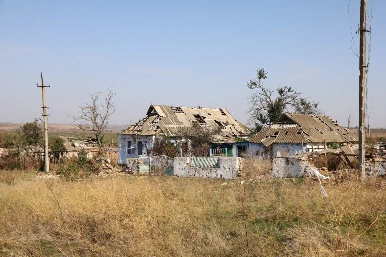 Окупанти вдарили авіацією по Бериславському району