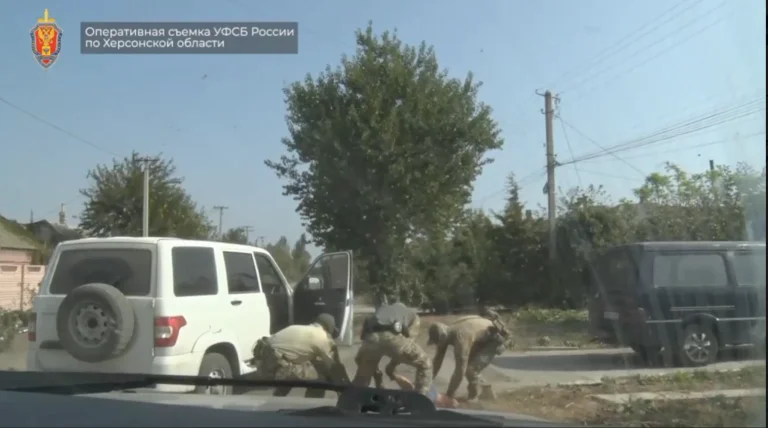 Росіяни затримали на ТОТ Херсонщини чоловіка, який передавав інформацію про окупантів