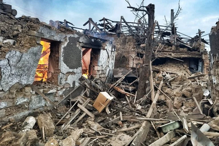 Росіяни за добу 56 разів обстріляли Херсонщину: 1 поранений