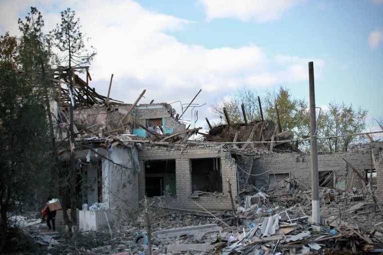 Росіяни обстріляли Дар’ївку на Херсонщині: постраждало 4 місцевих жителів