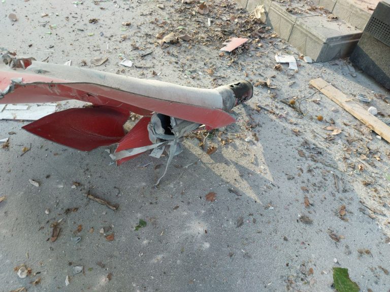 Росіяни масовано обстріляли центр Херсона: постраждало 6 людей (ОНОВЛЕНО)