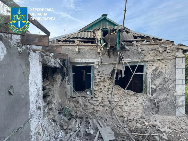 Унаслідок російських обстрілів Дар’ївської громади постраждало двоє людей