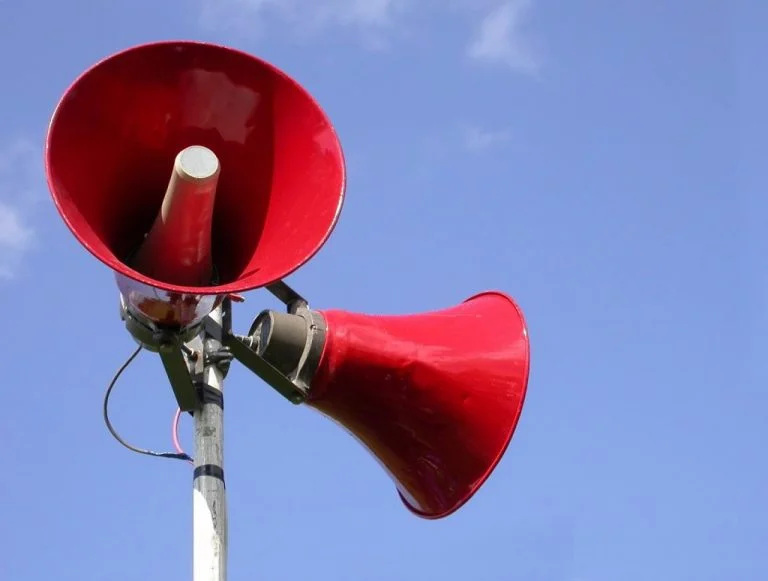 Херсонська міськрада продовжує купувати обладнання для оповіщення населення