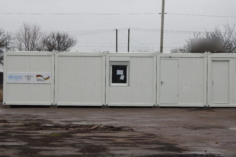 На Херсонщині встановили модульну станцію екстреної меддопомоги