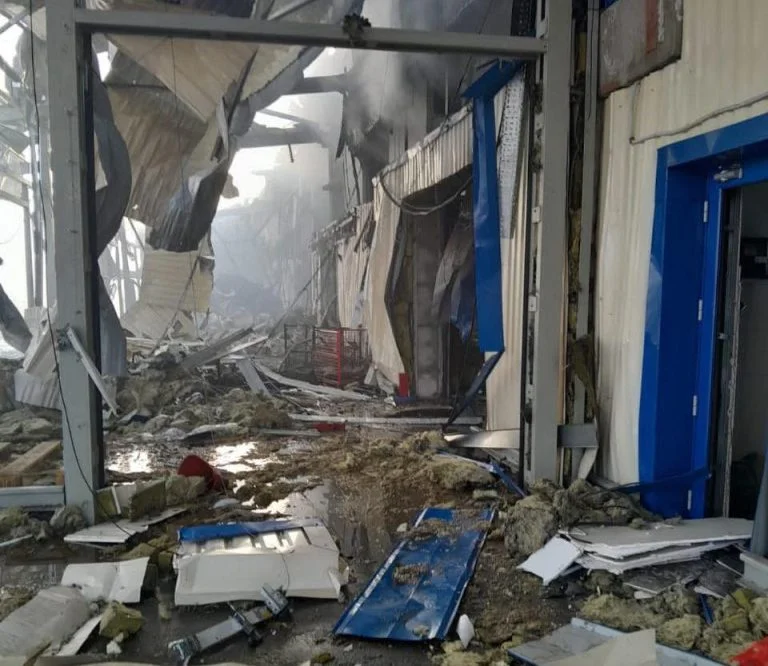 У Херсоні армія РФ знищила склад гуманітарної допомоги Українського Червоного Хреста