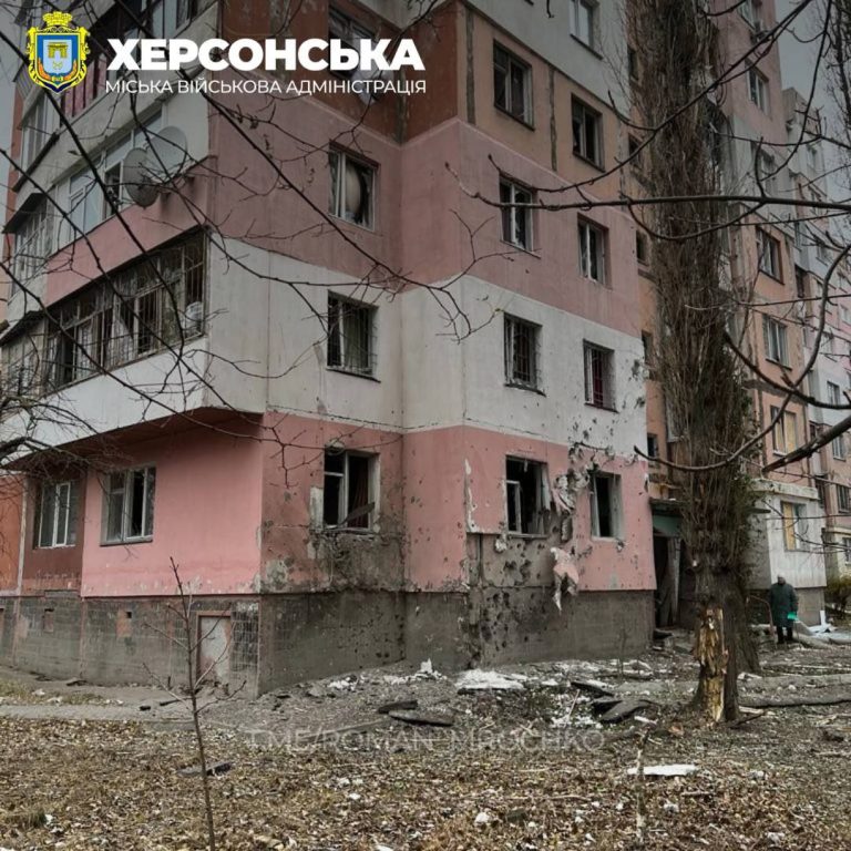 У Херсонській МВА показали наслідки нічних ворожих обстрілів