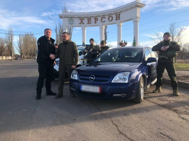 Херсонська МВА передала автівку підрозділу Нацгвардії України