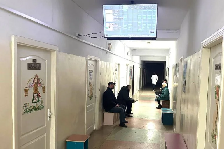 У Херсоні в обласній дитячій лікарні запрацювала електронна черга