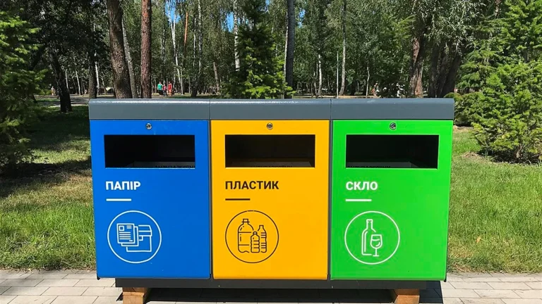 Для Міського дорожнього управління у Херсоні планують придбати контейнери для сміття на суму 11,1 млн грн