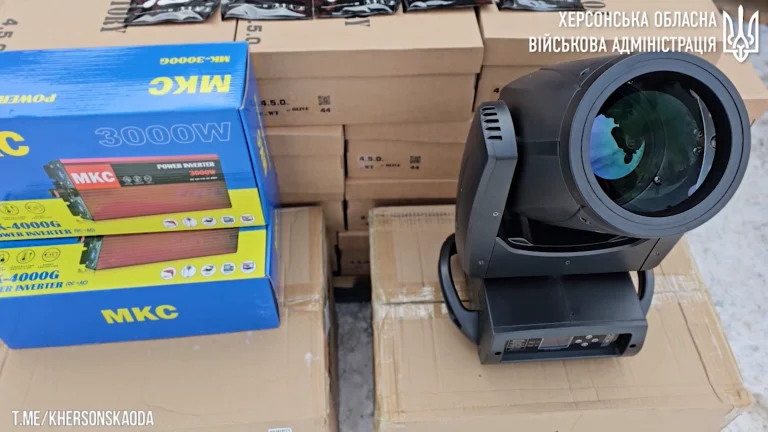 ХОВА передала військовослужбовцям на Херсонщині акумуляторні станції та прожектори