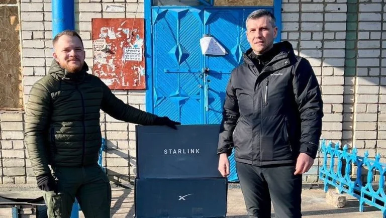 Населеним пунктам Бериславщини передали системи STARLINK