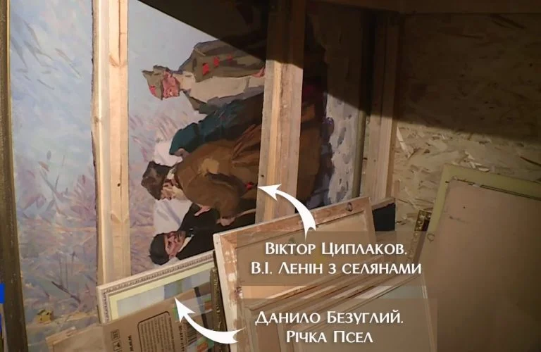 Фахівці ідентифікували вже 90 картин, які викрали окупанти з художнього музею у Херсоні