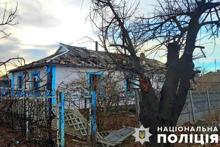 Росіяни за добу більше 80 разів обстріляли Херсонщину: є поранений і загиблі