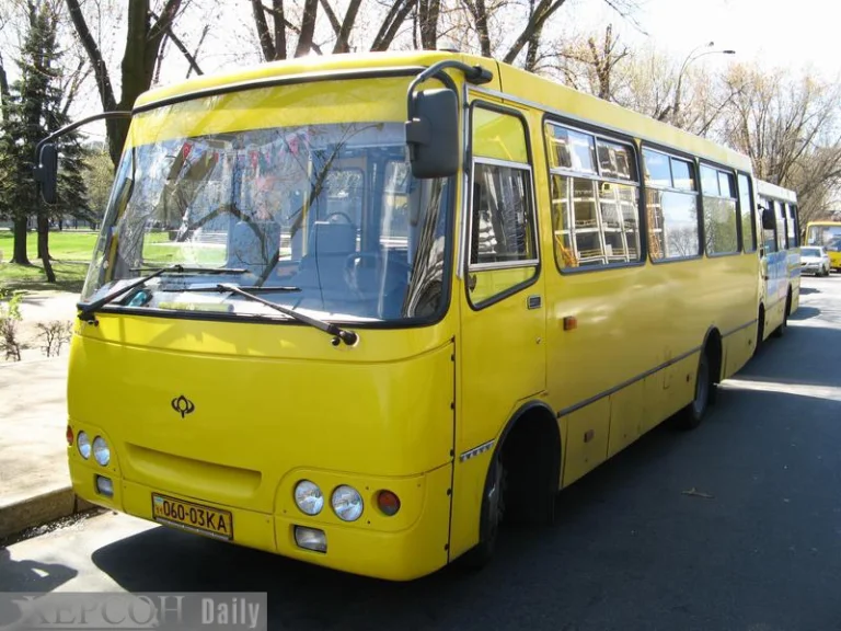 У Херсоні припинено перевезення на одному з міських маршрутів