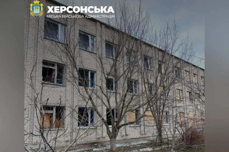 Росіяни обстріляли населені пункти Зеленівського округу Херсонської громади