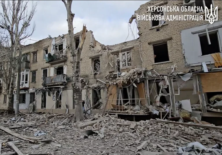 Збільшилась кількість постраждалих внаслідок авіаудару по Херсону