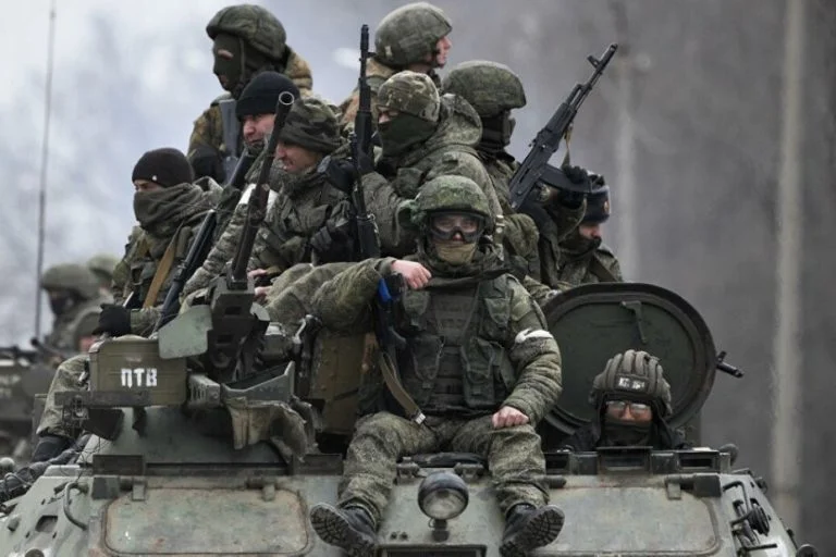 У Присиваській громаді Херсонщини обшукували домівки родичів переселенців