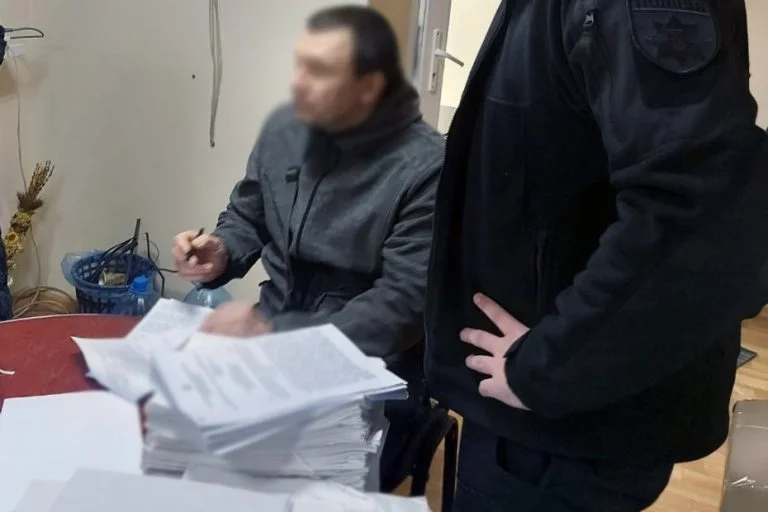 Поліція повідомила про підозру ексдиректору одного з КП Херсона