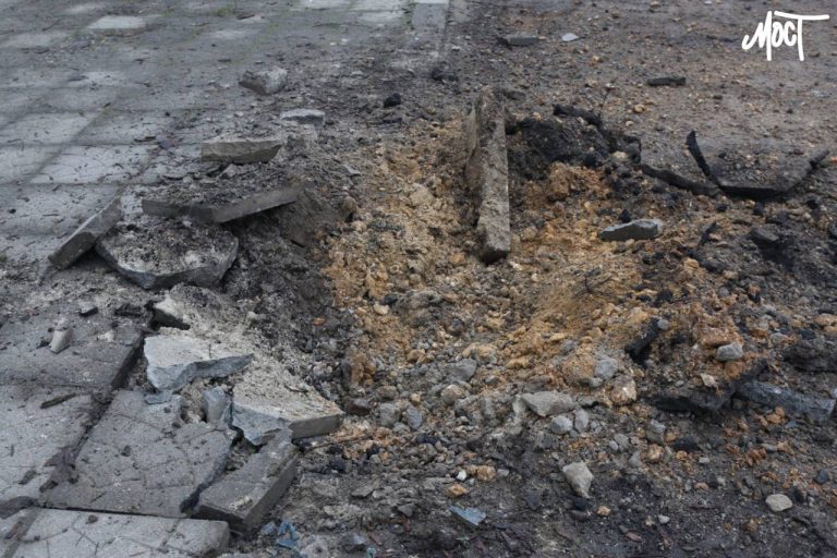 У Херсонській ОВА показали наслідки ворожої атаки по центру Херсона (відео)