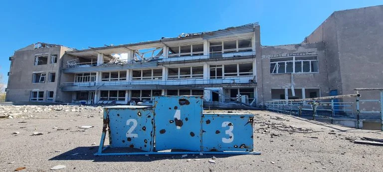 Який вигляд має Херсонська спортивна школа (фото)