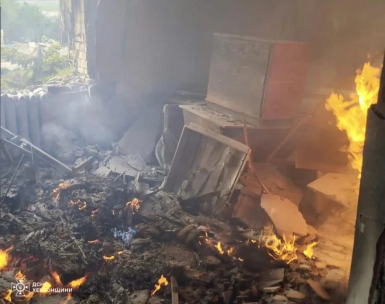 Армія РФ скинула вибухівку на Берислав на Херсонщині, – ДСНС