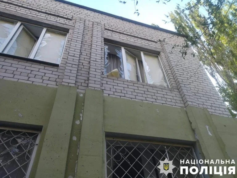 Росіяни завдали ракетного удару по Дніпровському району Херсона