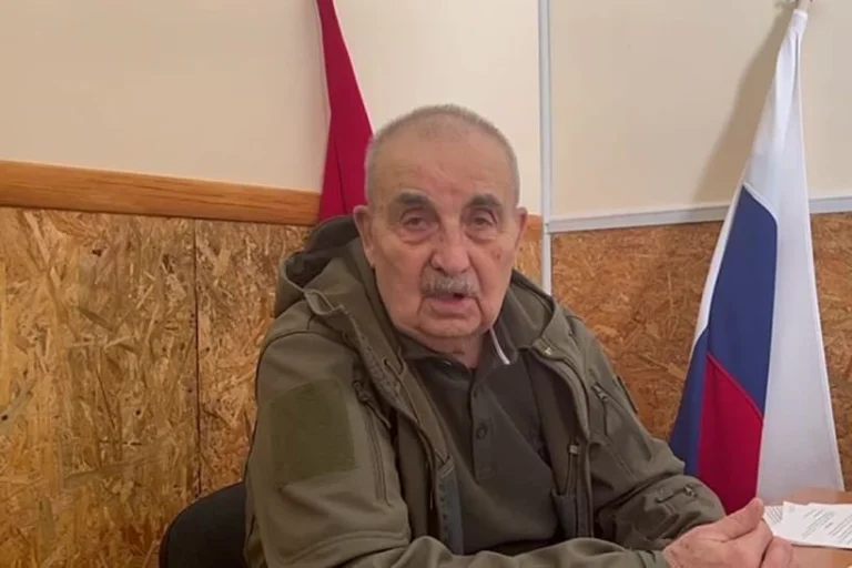 Незаконний Центр розвитку компетенції Херсонської області очолив 84-річний Володимир Овчаренко