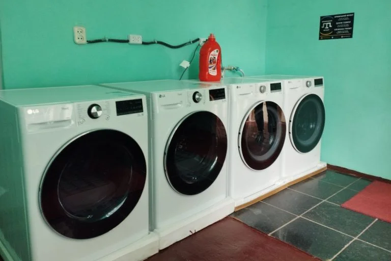 У Кочубеївській громаді облаштували соціальну пральню