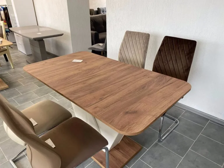 Вибір кухонного стола: поради та рекомендації