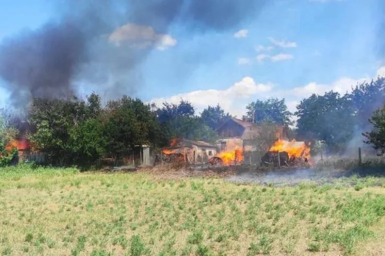 Російська армія обстріляла Новоолександрівку: є загибла і поранена