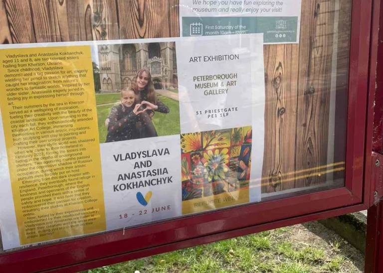 Юні херсонки відкрили свою виставку у Великобританії