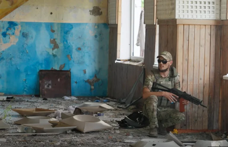 Кринки – ні дня без штурму, – репортаж Громадського