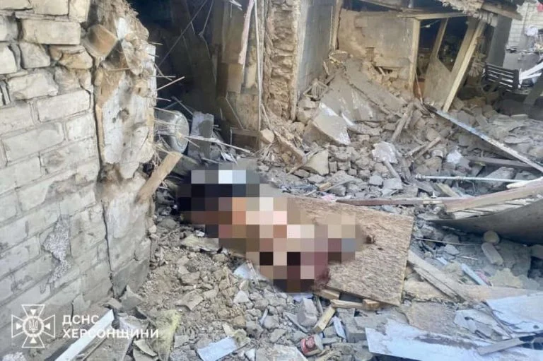 Збільшилась кількість постраждалих внаслідок обстрілу Дніпровського району Херсона (ОНОВЛЕНО)