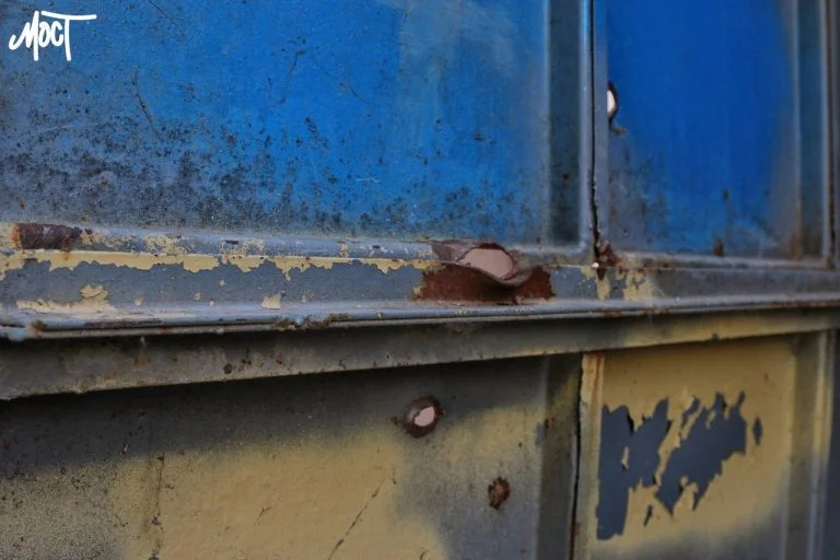 Російські військові скинули вибухівку на комунальників у Херсоні: постраждало 5 людей Унаслідок масованого російського обстрілу Херсона сьогодні не працює ЦНАП.