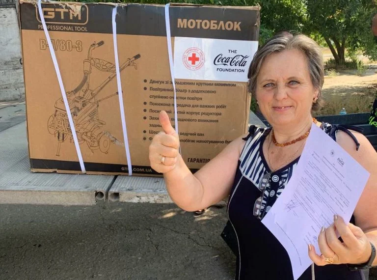 Домогосподарства Харківщини та Херсонщини отримали підтримку від Фундації Кока-Кола та Українського Червоного Хреста