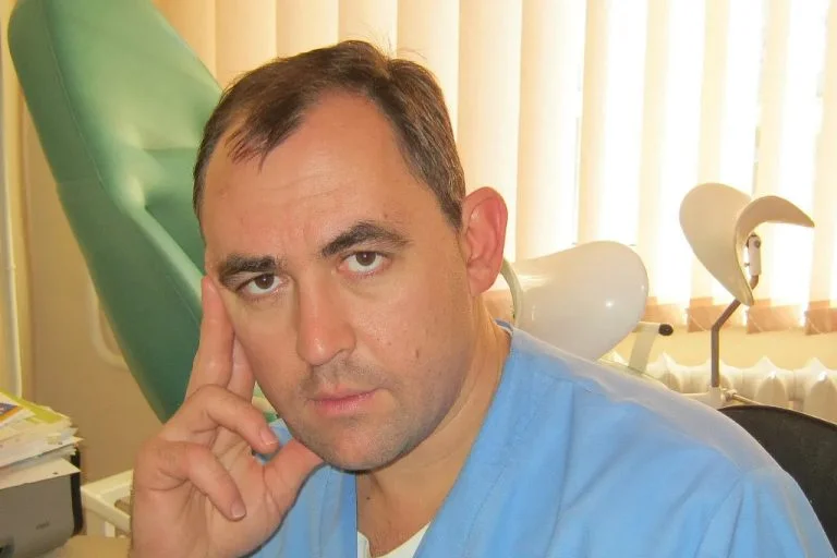 СБУ оголосила підозру херсонському лікарю Олександру Нестеренку