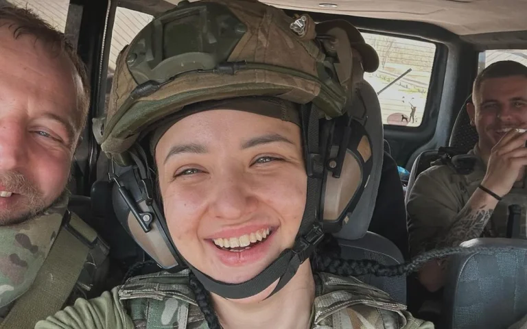 Операторка FPV-дрона з Херсона збирає кошти на своє лікування