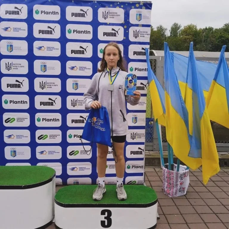 Легкоатлетка з Нововоронцовки стала призеркою фіналу всеукраїнських змагань