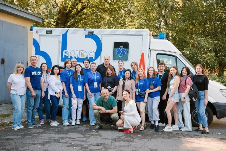 Переселенці з Херсонщини отримали безкоштовні консультації від лікарів “FRIDA Ukraine”
